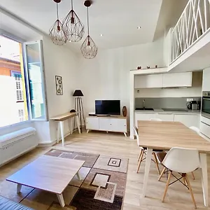 Apartment La Pietonne-plage-clim, Menton