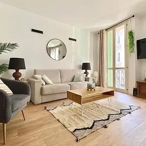 Appartement Bioves En Duplex, Menton